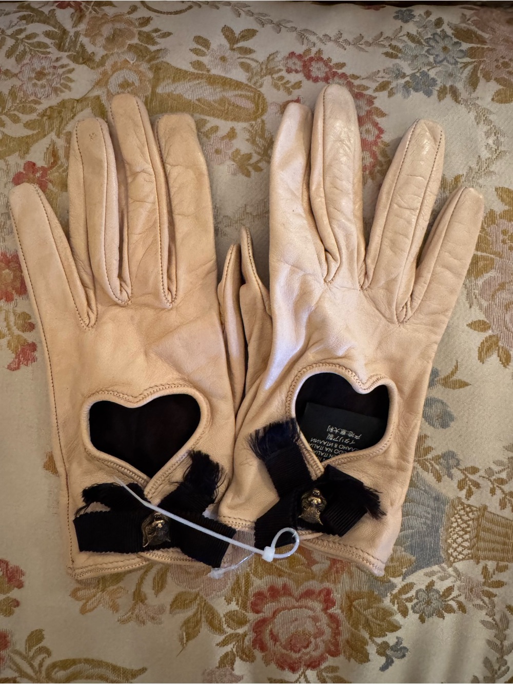 Gucci Nappa Leather New Gloves Size Small Pale Pink - Picture 10 of 13